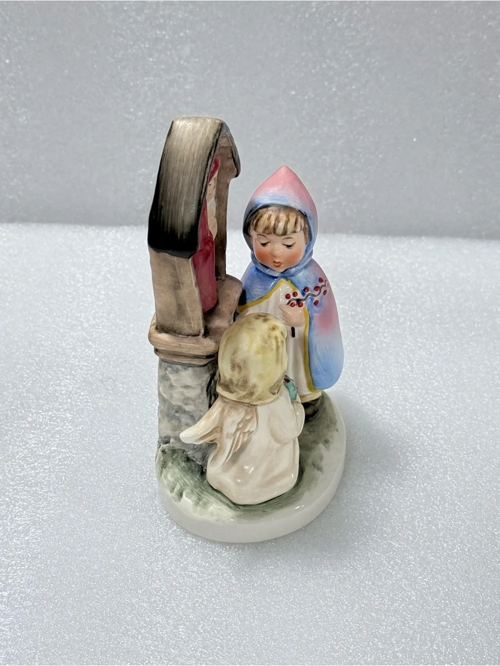 Vintage Goebel Child and Angel Praying at Mary's Shrine | Figurine #44 055-13
